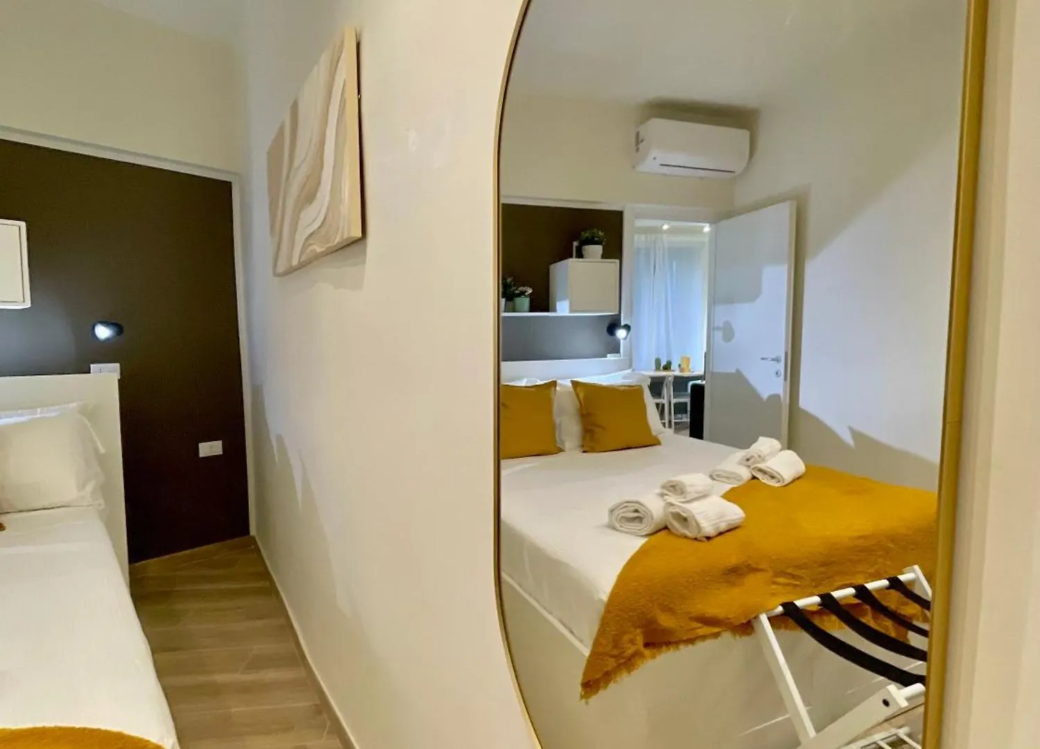 Happy Family Apartments Incantesimo Genoa Italy