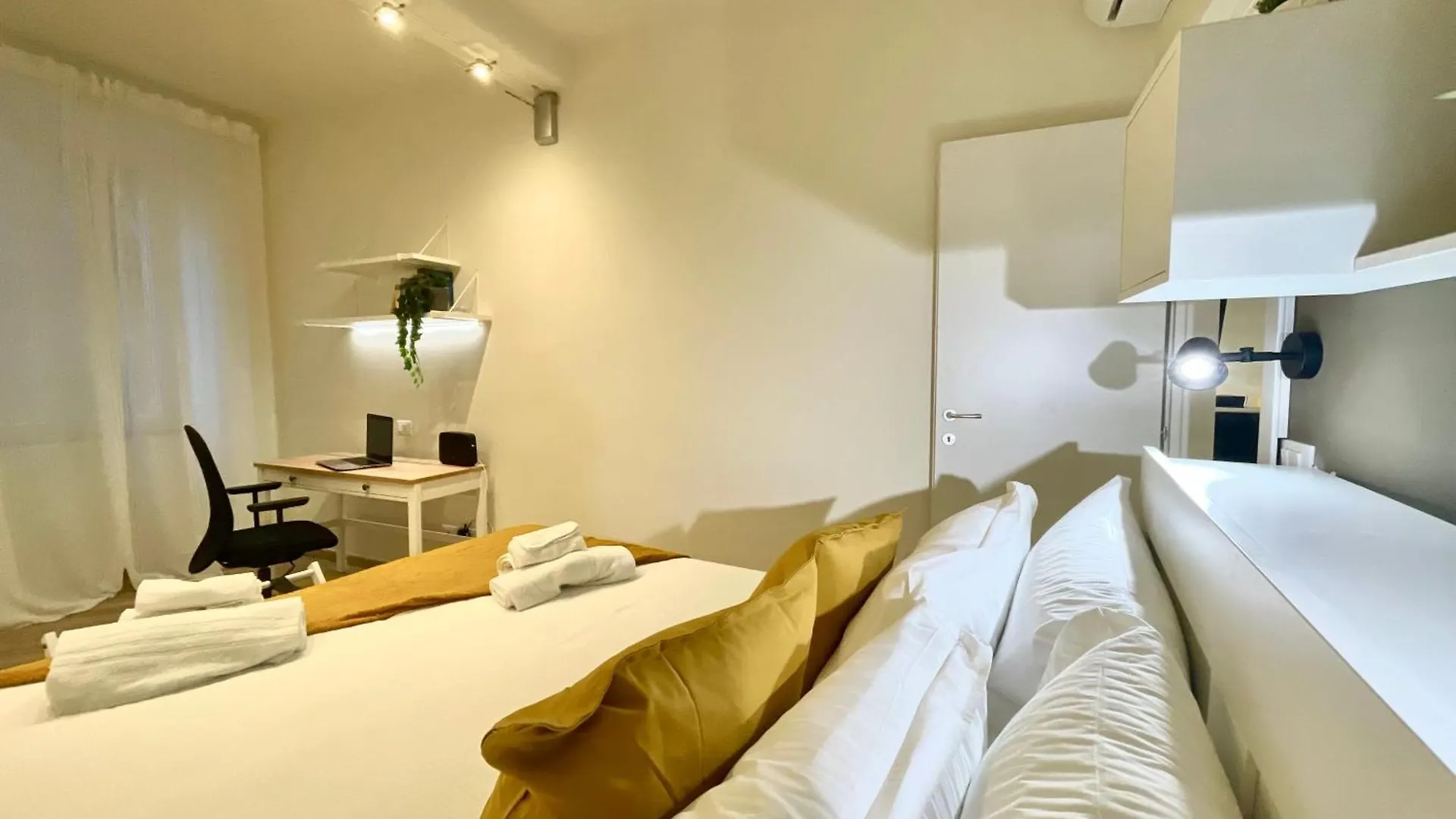Happy Family Apartments Incantesimo Genoa Italy